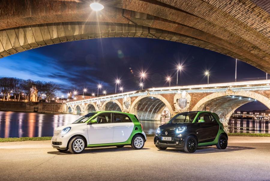  Smart ForTwo Prime Coupe Electric Drive 2017 года  (фото 34 из 48)